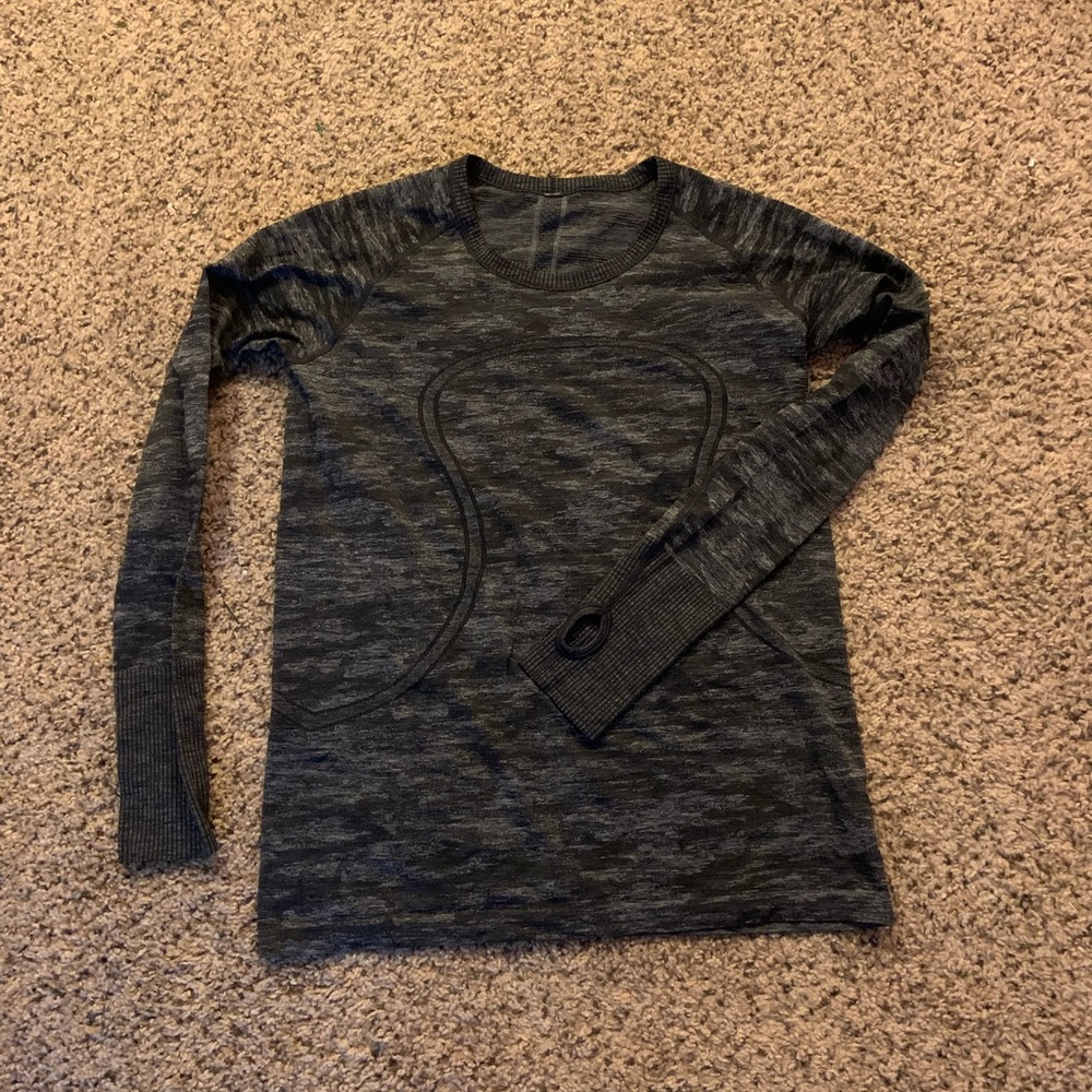 Lululemon Swiftly Tech Long sleeve shirt